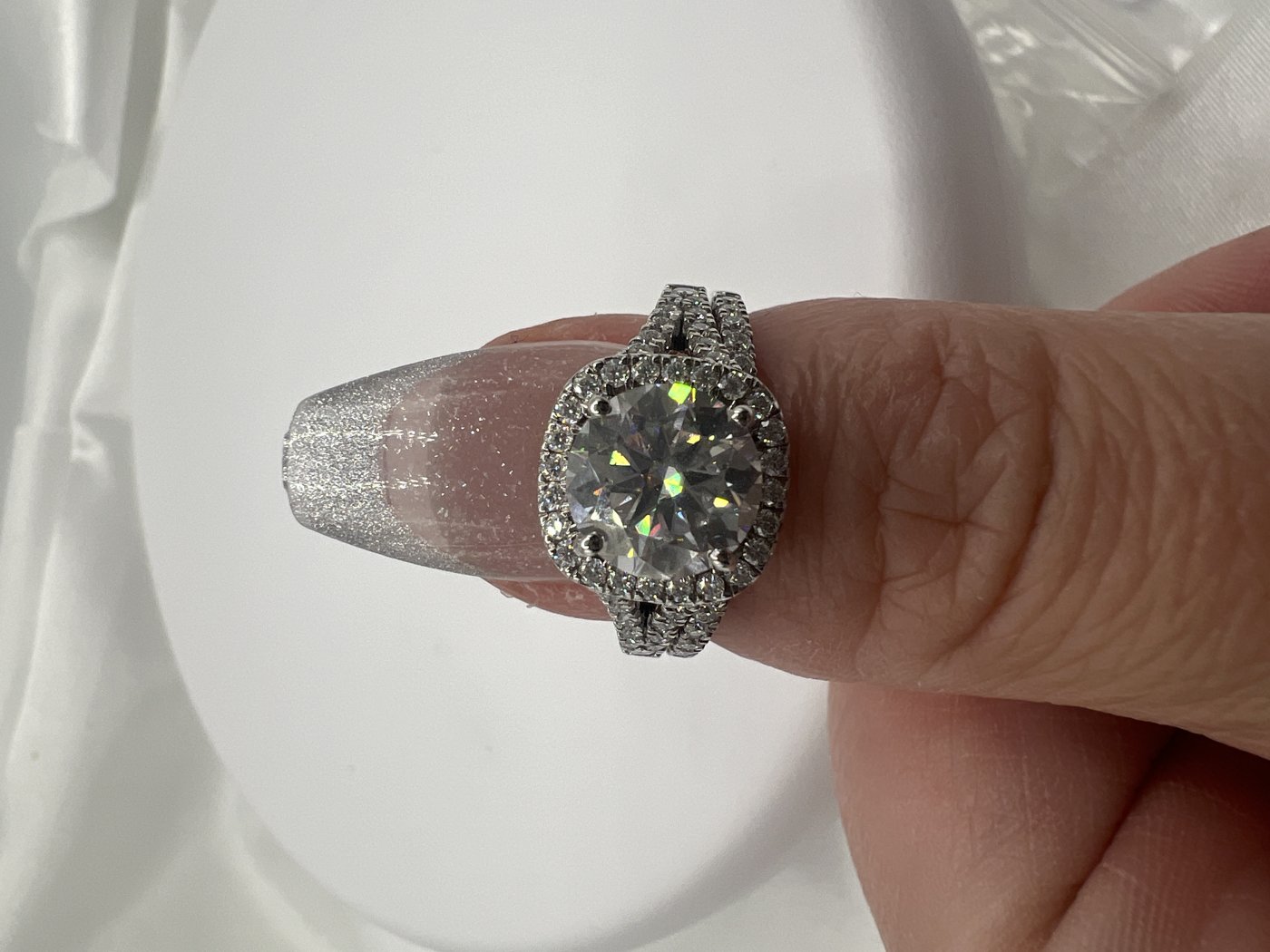 The Gemini - 2ct Round with Halo